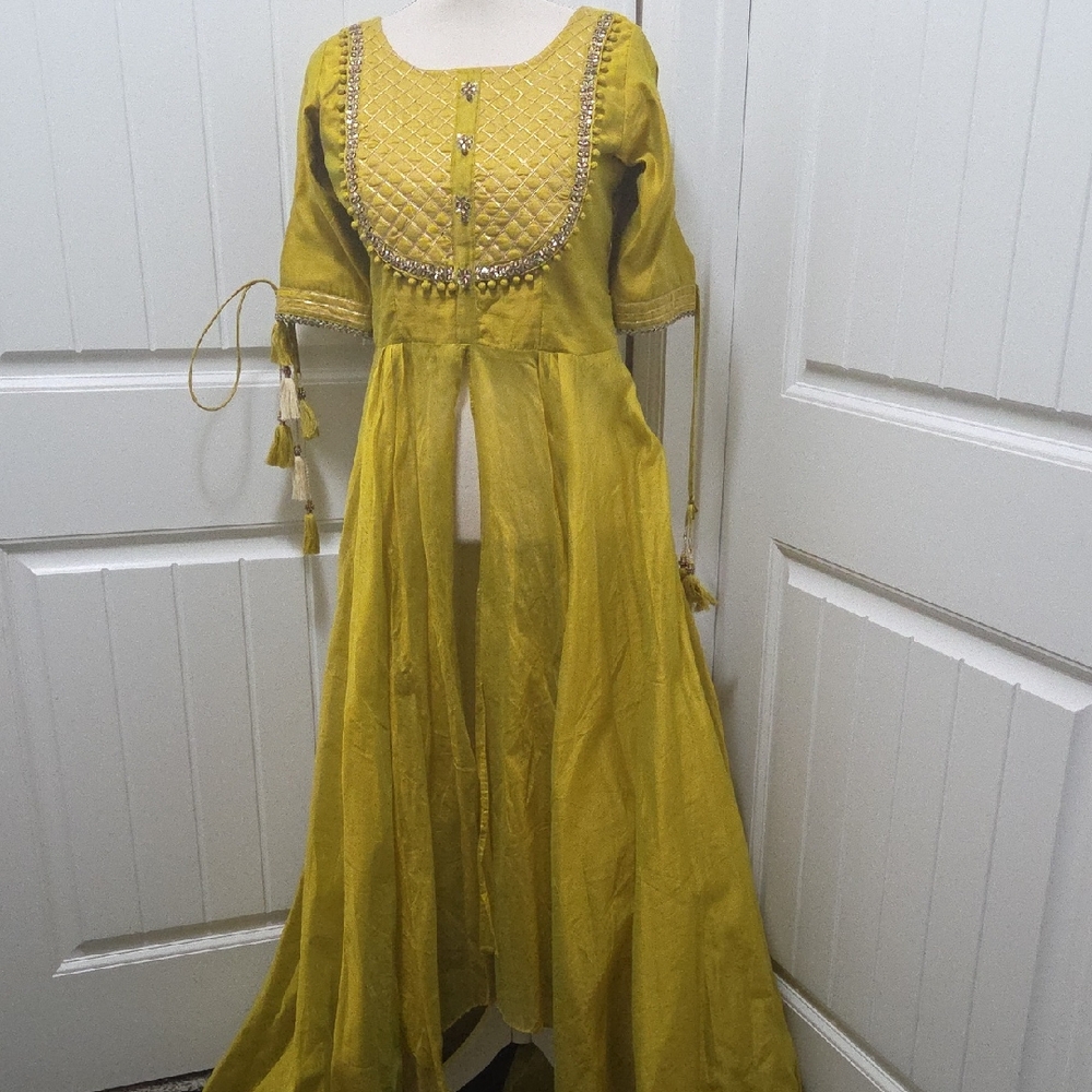 Elegant Yellow Women's Top
